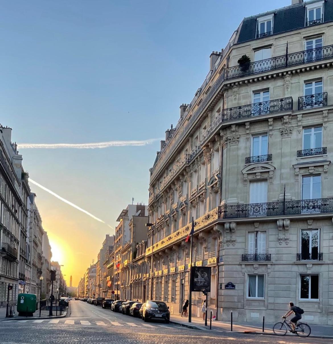 Modern 1br By Parc Monceau Apartment *